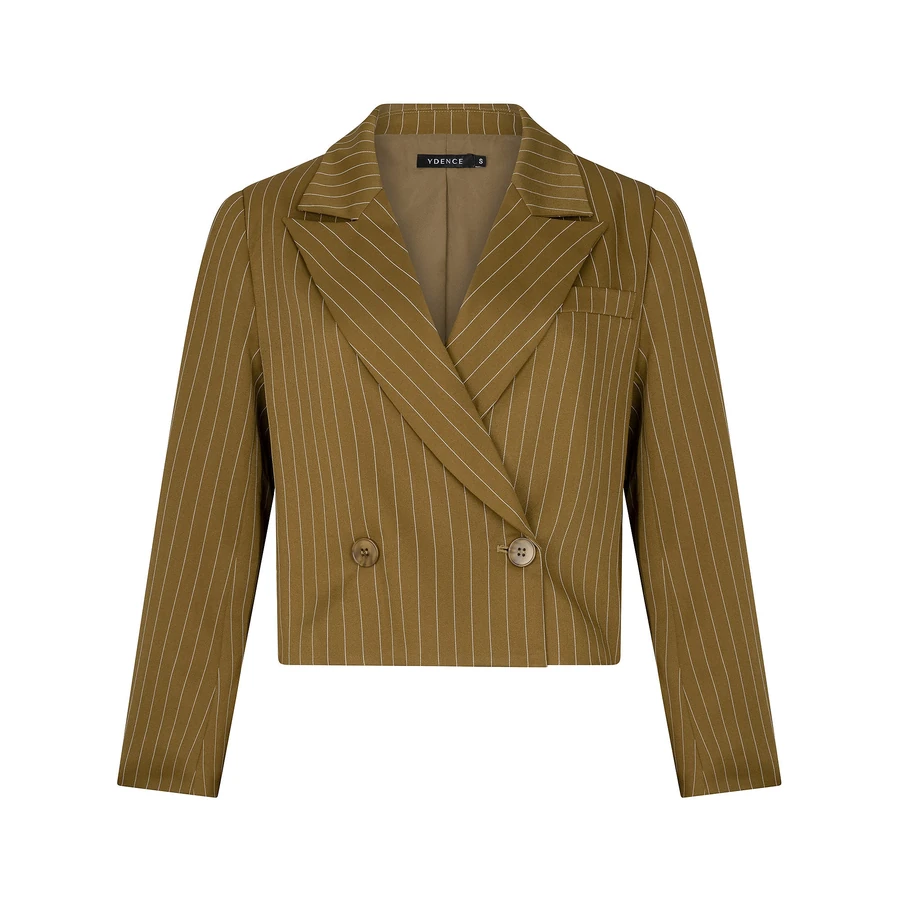 Voorkant van de cropped Ydence blazer Shanna in olive met dubbele knoopsluiting en verticale krijtstreep